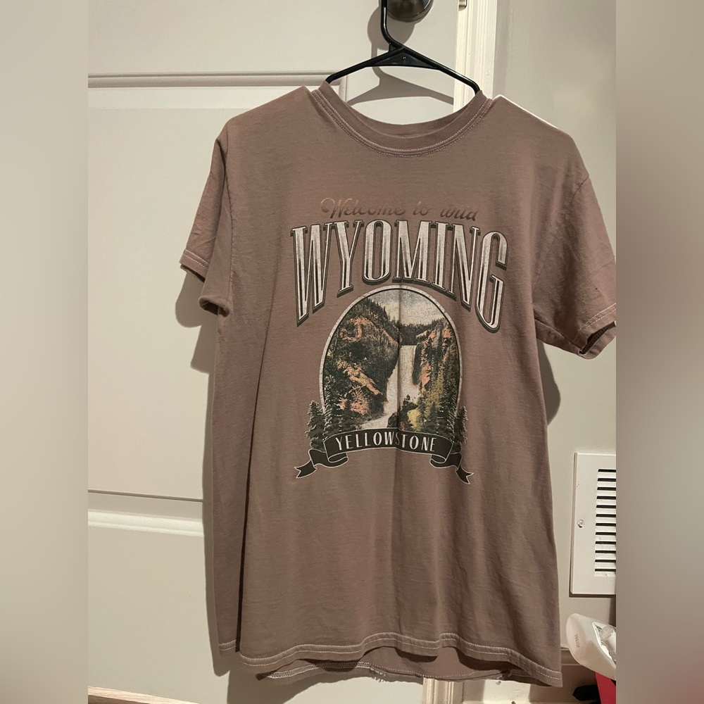 Tilly’s full tilt Wyoming t-shirt